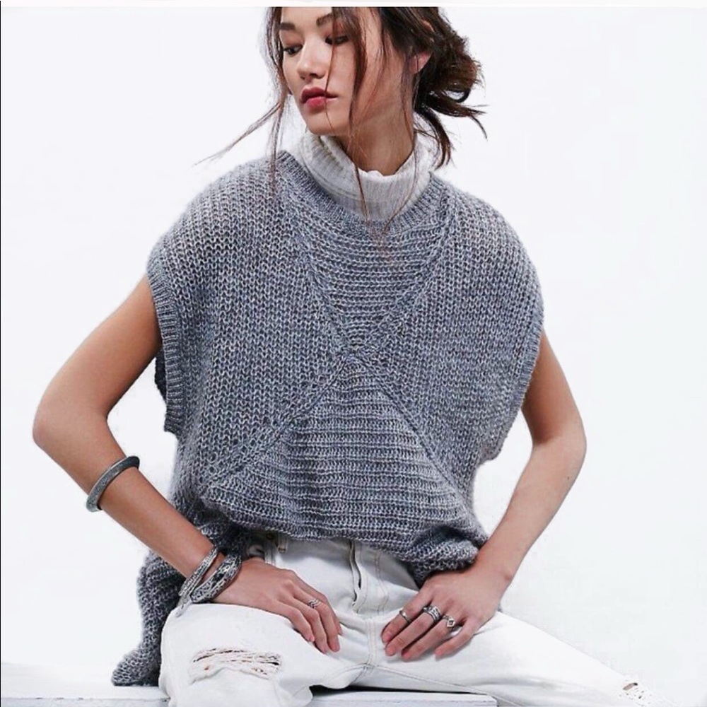 Free People Grey Tatiana Sleeveless Sweater Large